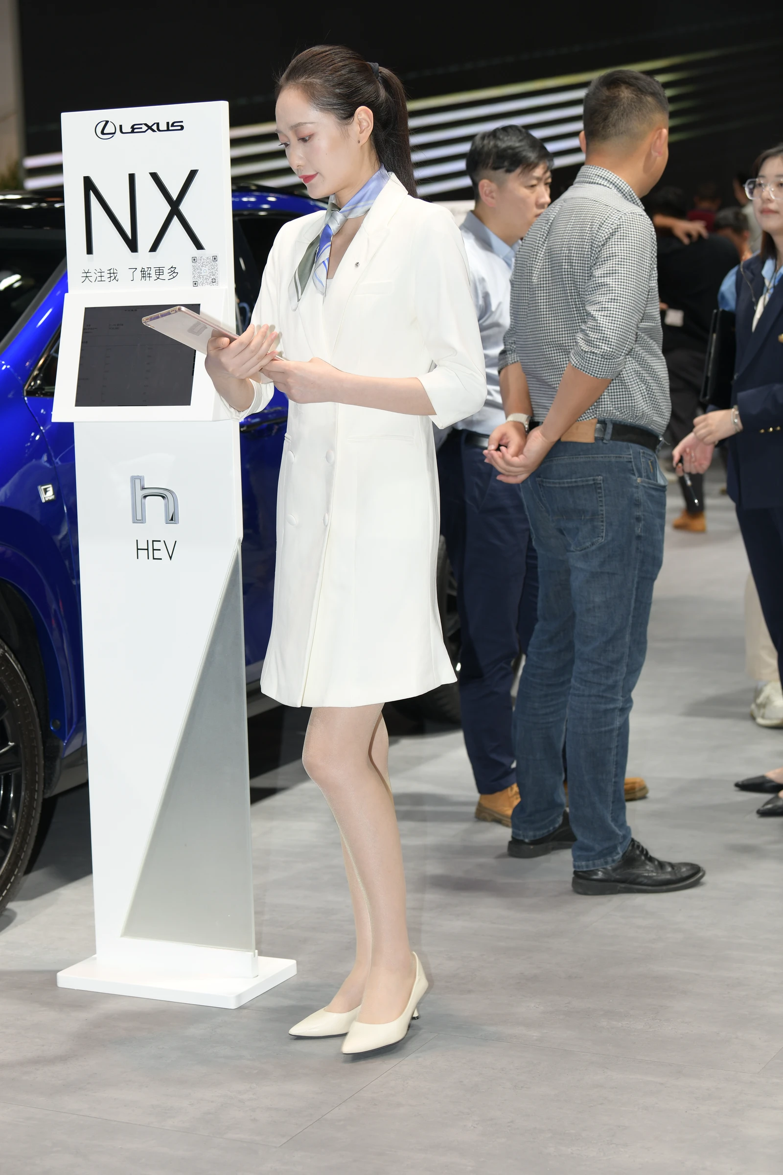 精选街拍视频-No.8703-白裙肉丝OL-[47P-1.07GB]-3.webp